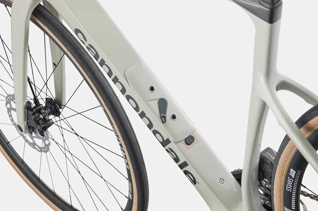 Bicicletta da strada Cannondale Synapse Carbon 4