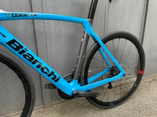 Bicicletta da strada Bianchi Oltre XR4 CV
